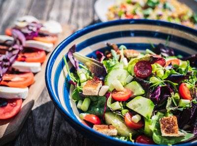 Top 5 to dos for not gaining weight while on holiday