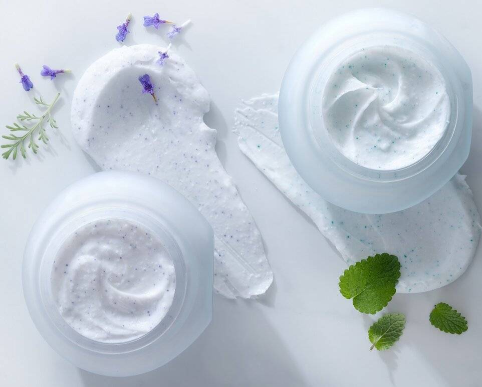 Beauty layering – ordinea aplicării serumurilor şi cremelor de îngrijire a pielii