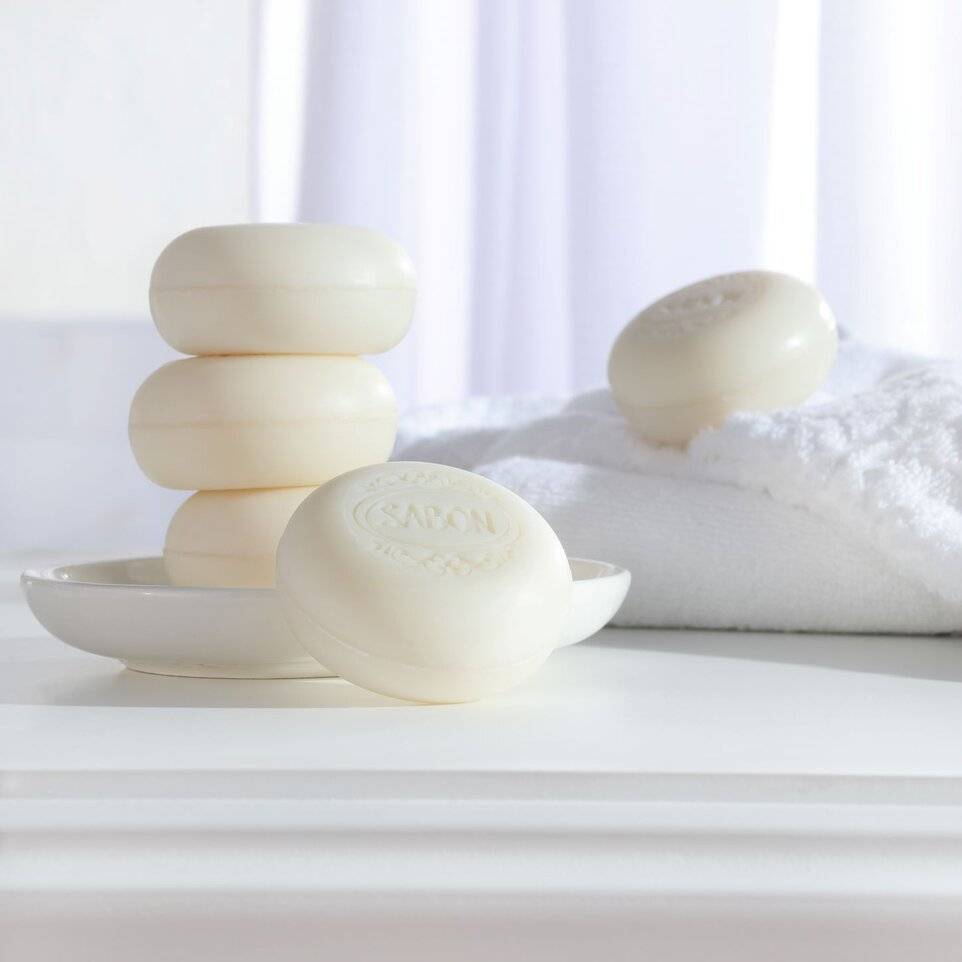 Top 5 reasons to try a solid shampoo