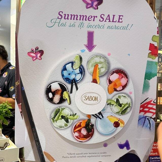 Ultimele zile de ✨ SUMMER SALE ✨ la Sabon!  Sunteți invitați să învârtiți umbreluța fermecată pe www.sabon.ro și să descoperiți ce ați câștigat!  Oferta este valabilă până pe 31 august și doar până atunci puteți revendica premiile câștigate. ☀️